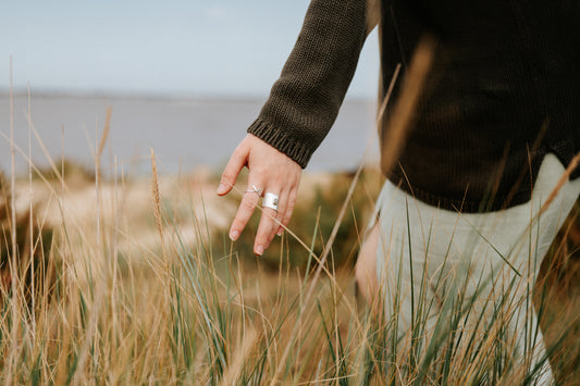Minimalist handcrafted pure silver ring by KANSO